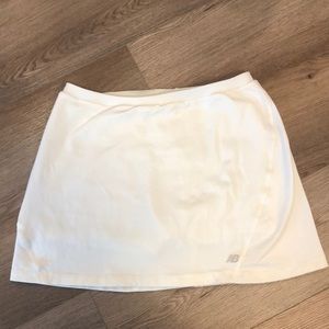 White New Balance tennis skirt EUC